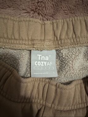 Aritzia sweatpants